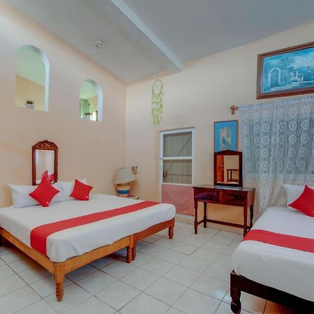 Oyo Hotel Casa Ada ซีฮัวตาเนโค ภายนอก รูปภาพ
