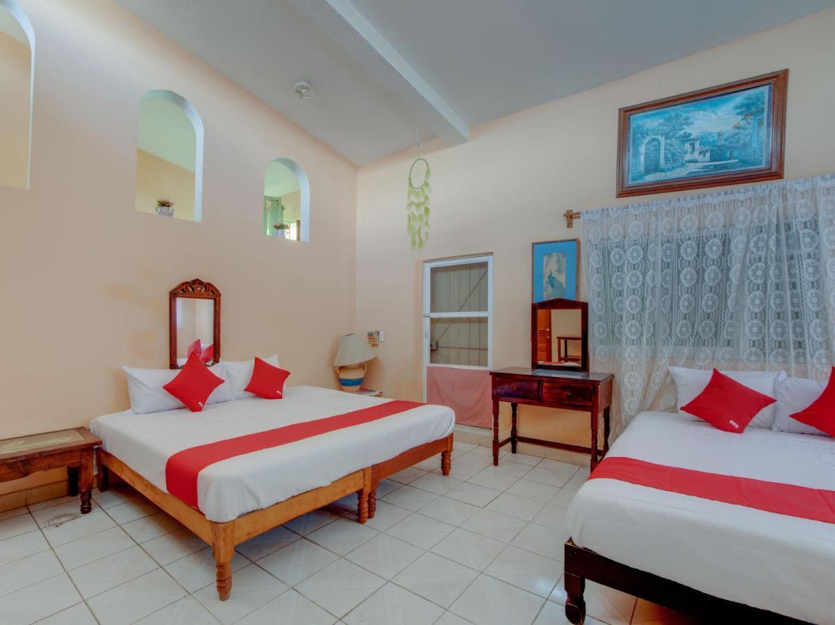 Oyo Hotel Casa Ada ซีฮัวตาเนโค ภายนอก รูปภาพ