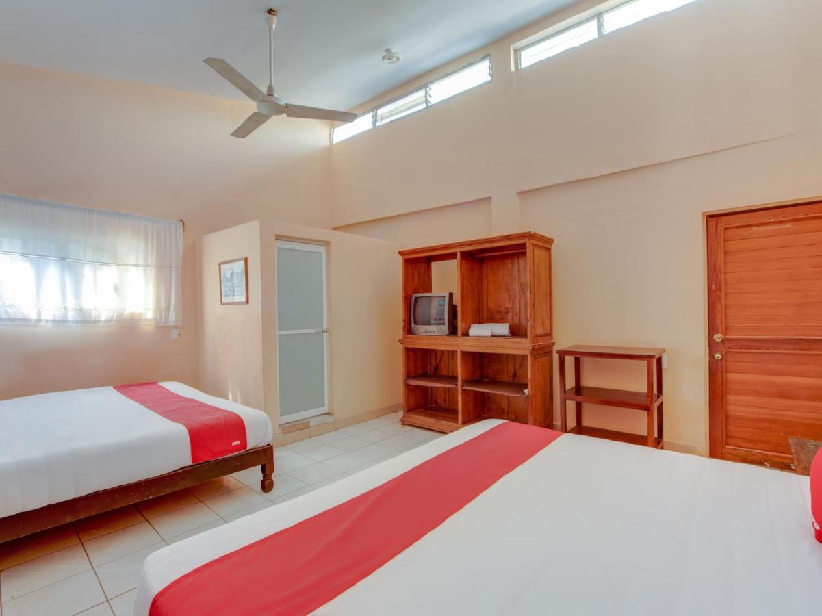 Oyo Hotel Casa Ada ซีฮัวตาเนโค ภายนอก รูปภาพ