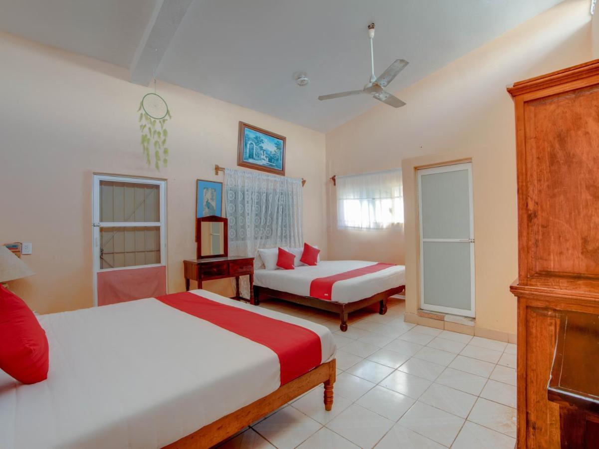 Oyo Hotel Casa Ada ซีฮัวตาเนโค ภายนอก รูปภาพ