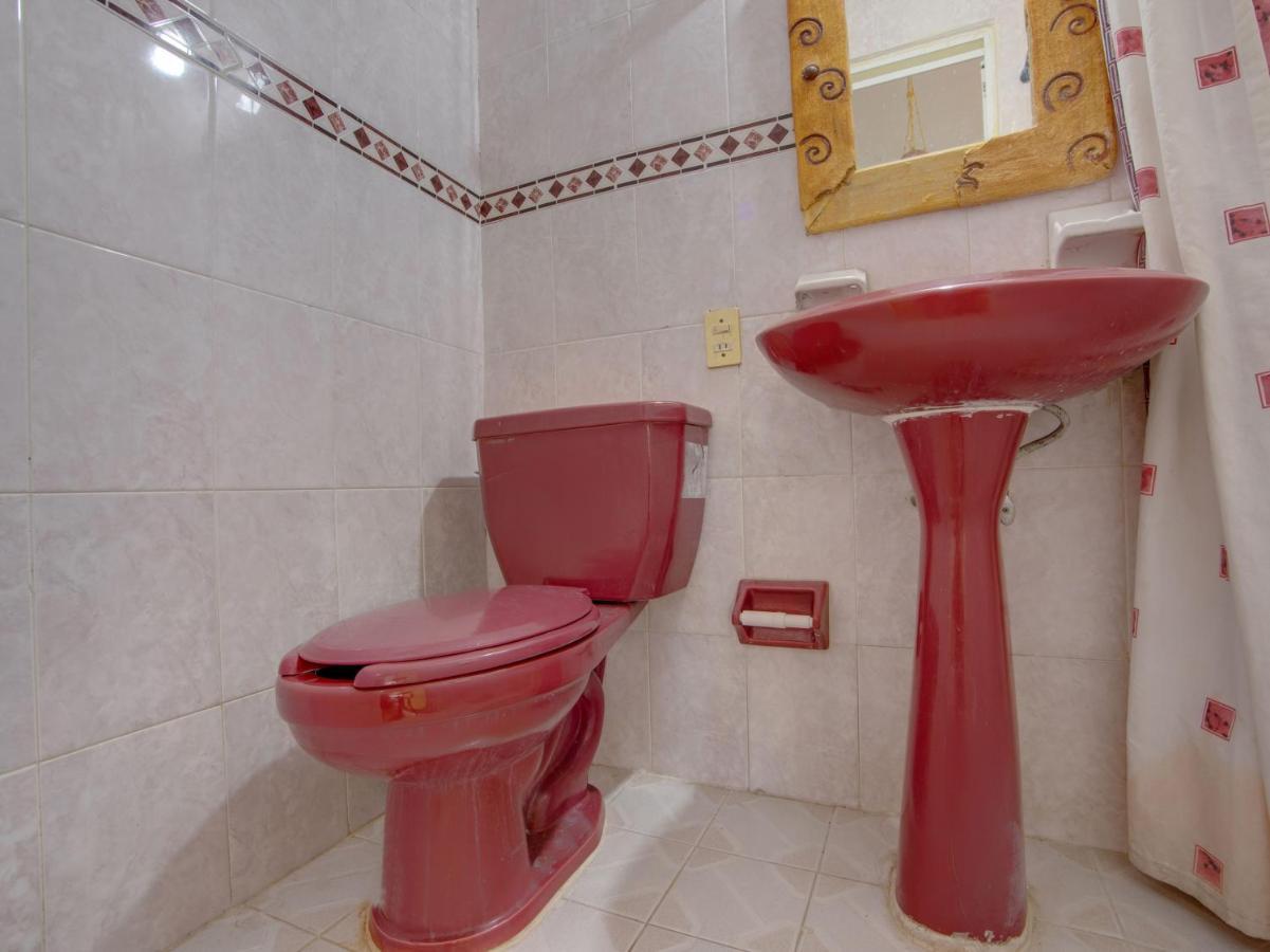 Oyo Hotel Casa Ada ซีฮัวตาเนโค ภายนอก รูปภาพ